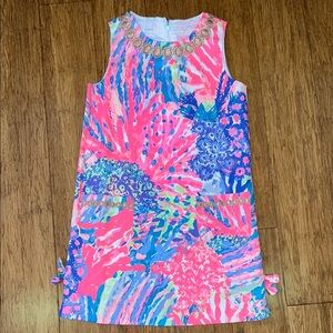 Lilly Pulitzer little Lilly classic shift dress in Multi Rainbow Soleil print 10